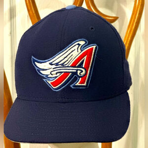 ANAHEIM ANGELS NEW ERA 59FIFTY FITTED (90 RETRO GRAY UNDER BRIM) Gender Neutral